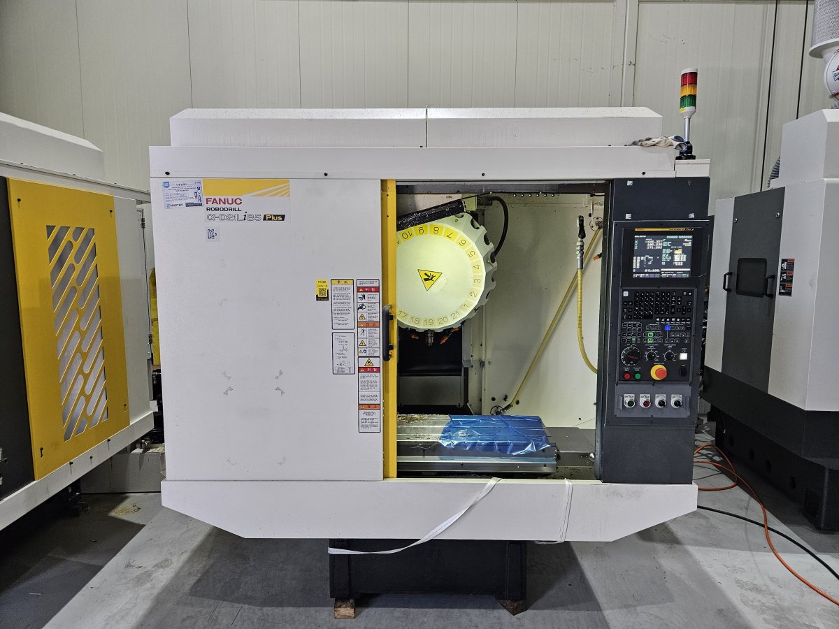 화낙 로보드릴 α-D21LiB5 (2022)